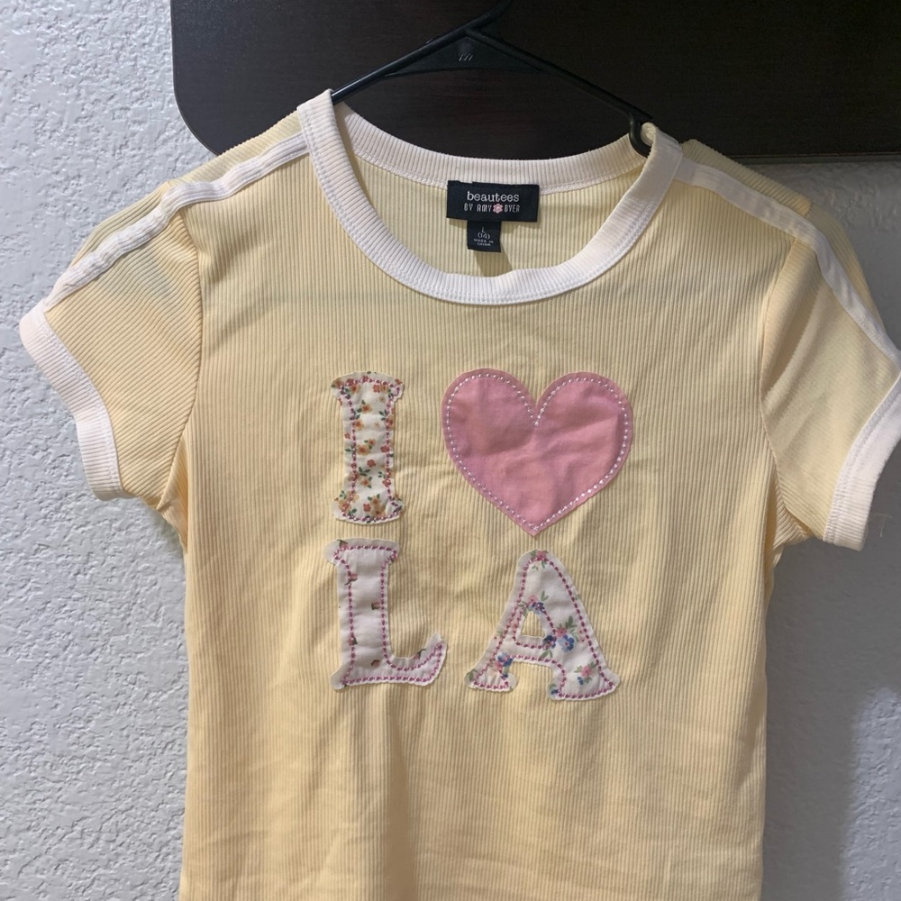Girls Top🤩💗 - Picture 2 of 3